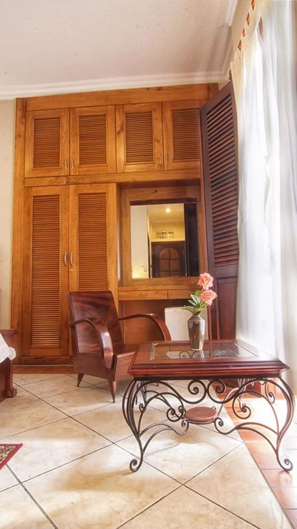 Cam Ly Boutique Apartment & Hotel Хошимин Екстериор снимка