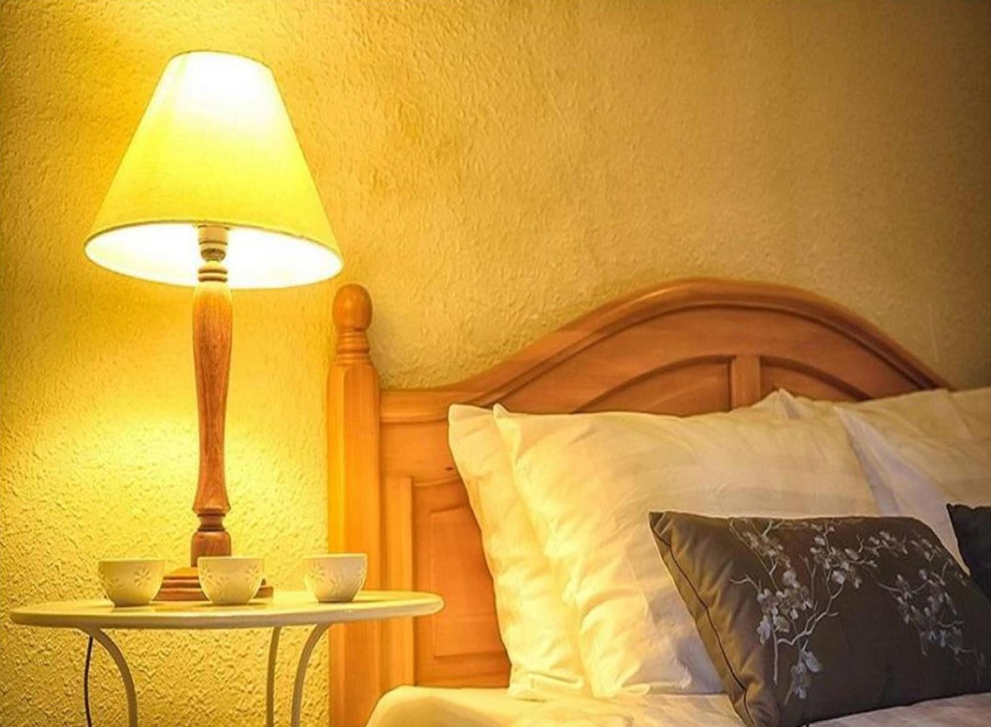 Cam Ly Boutique Apartment & Hotel Хошимин Екстериор снимка