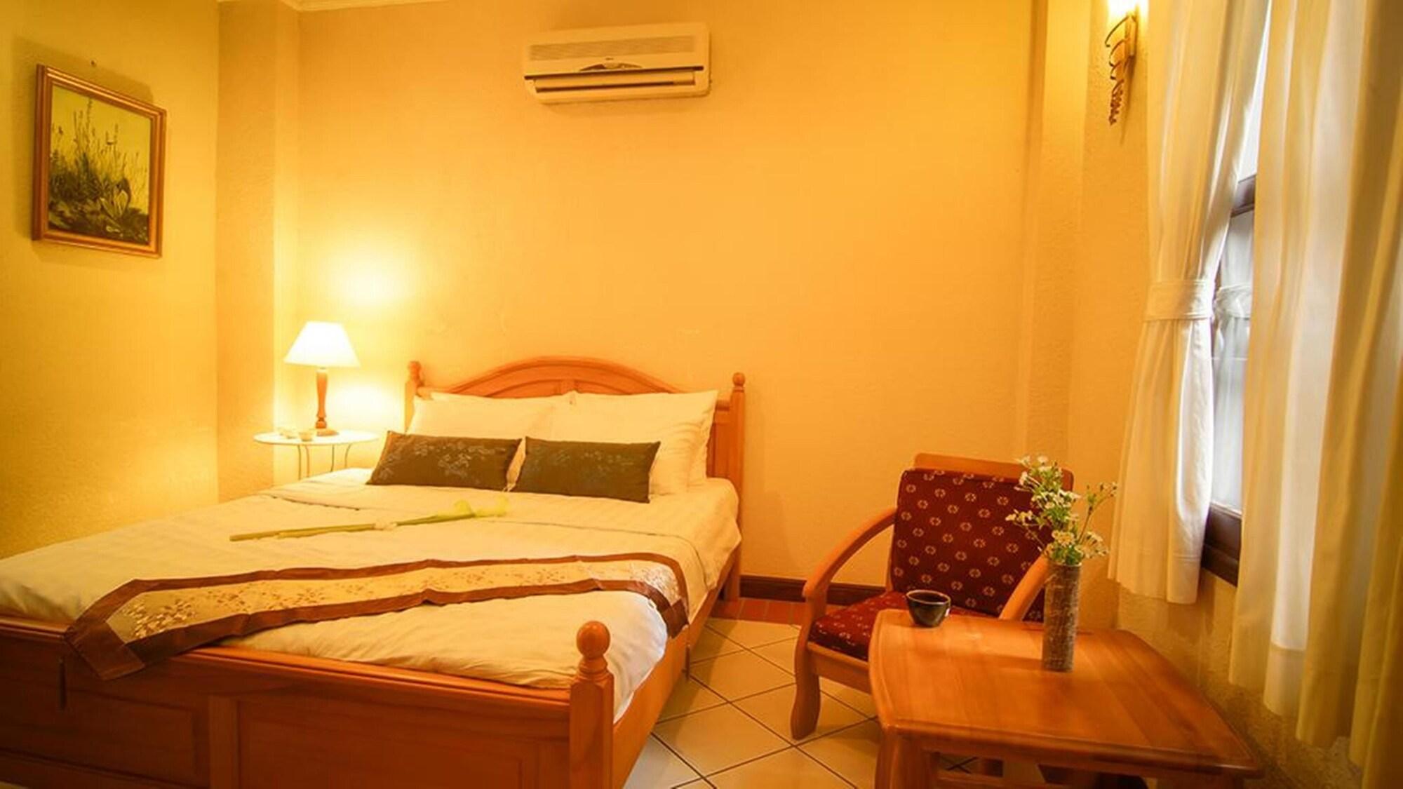 Cam Ly Boutique Apartment & Hotel Хошимин Екстериор снимка