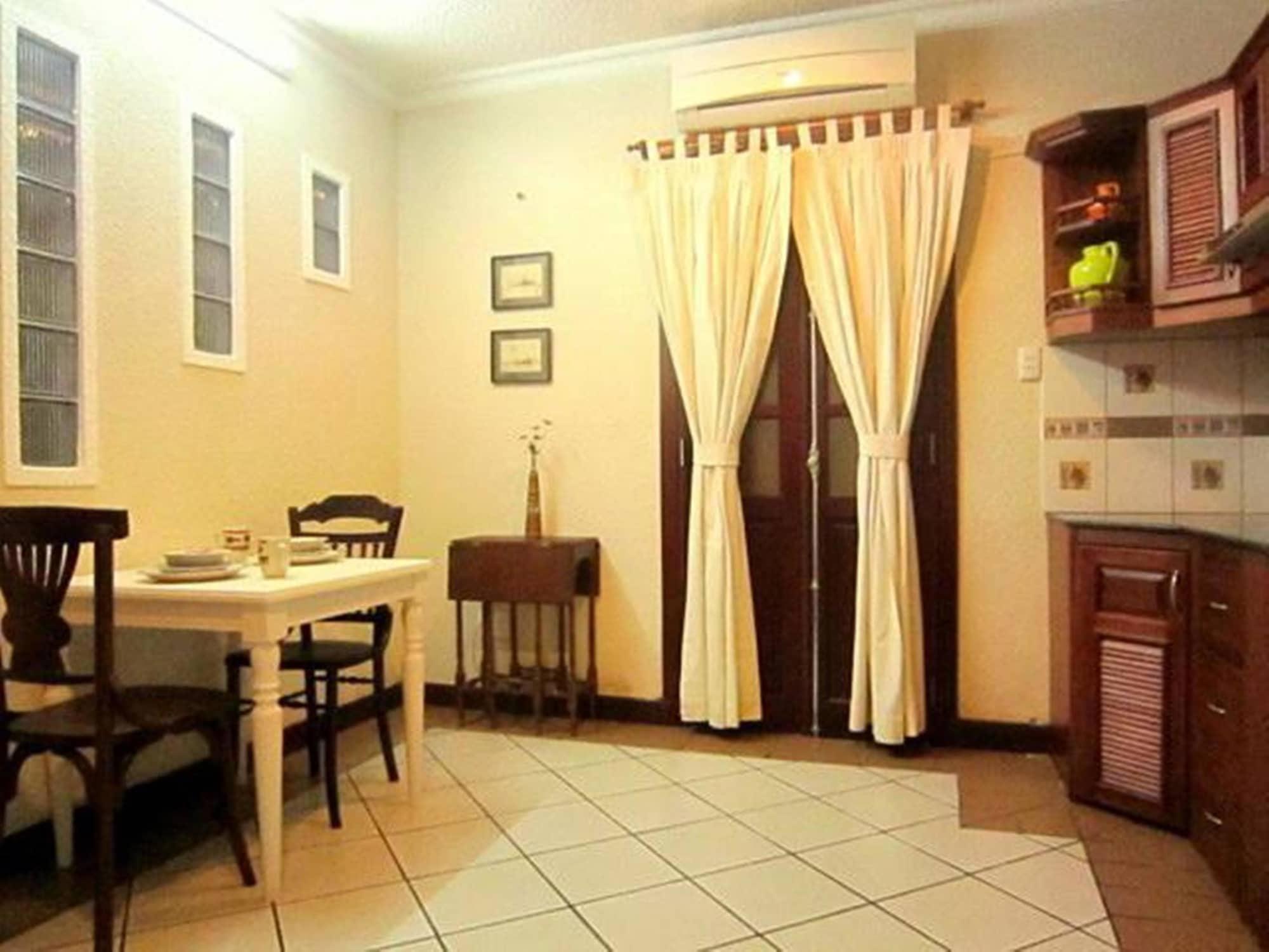 Cam Ly Boutique Apartment & Hotel Хошимин Екстериор снимка