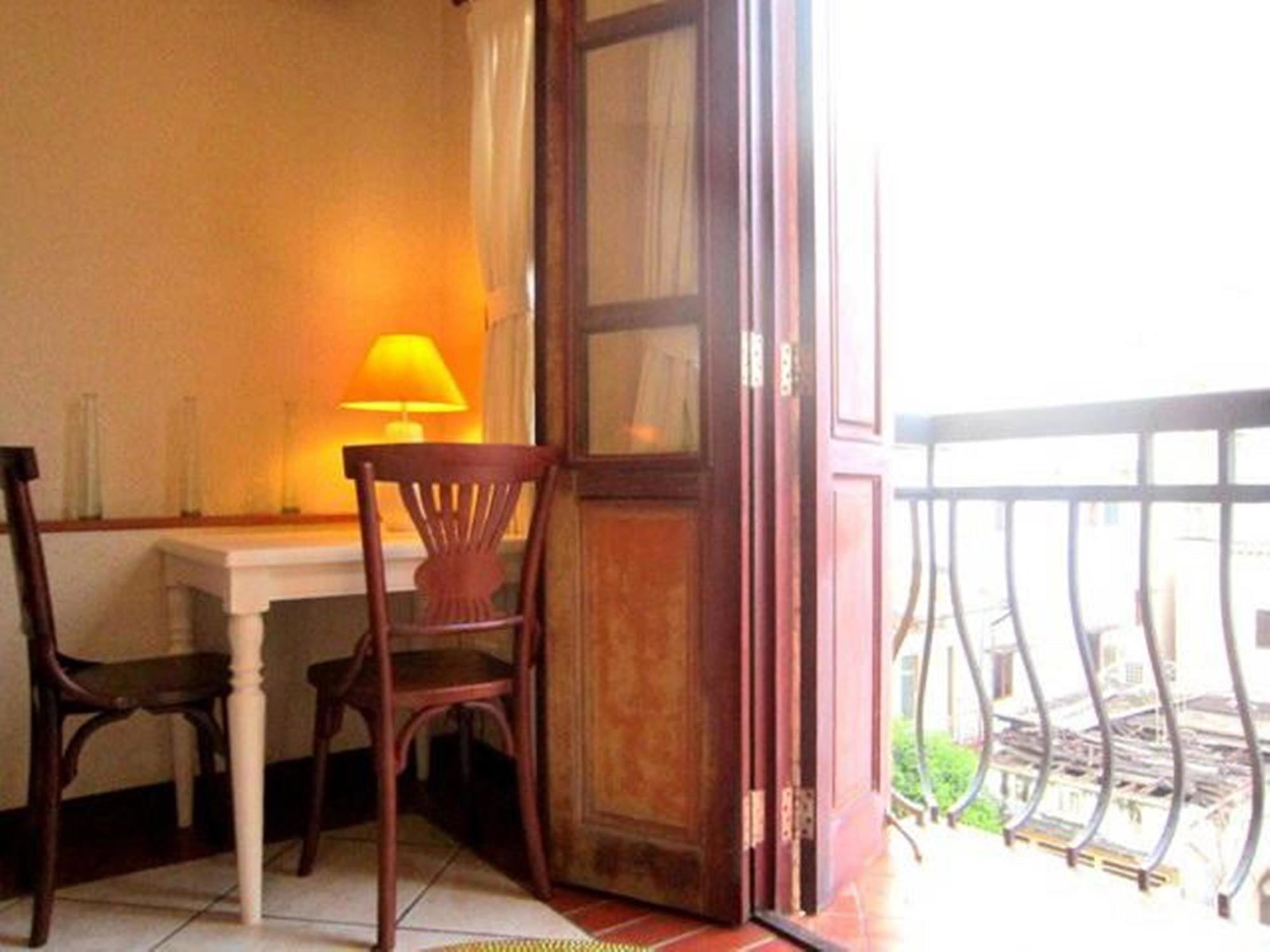 Cam Ly Boutique Apartment & Hotel Хошимин Екстериор снимка